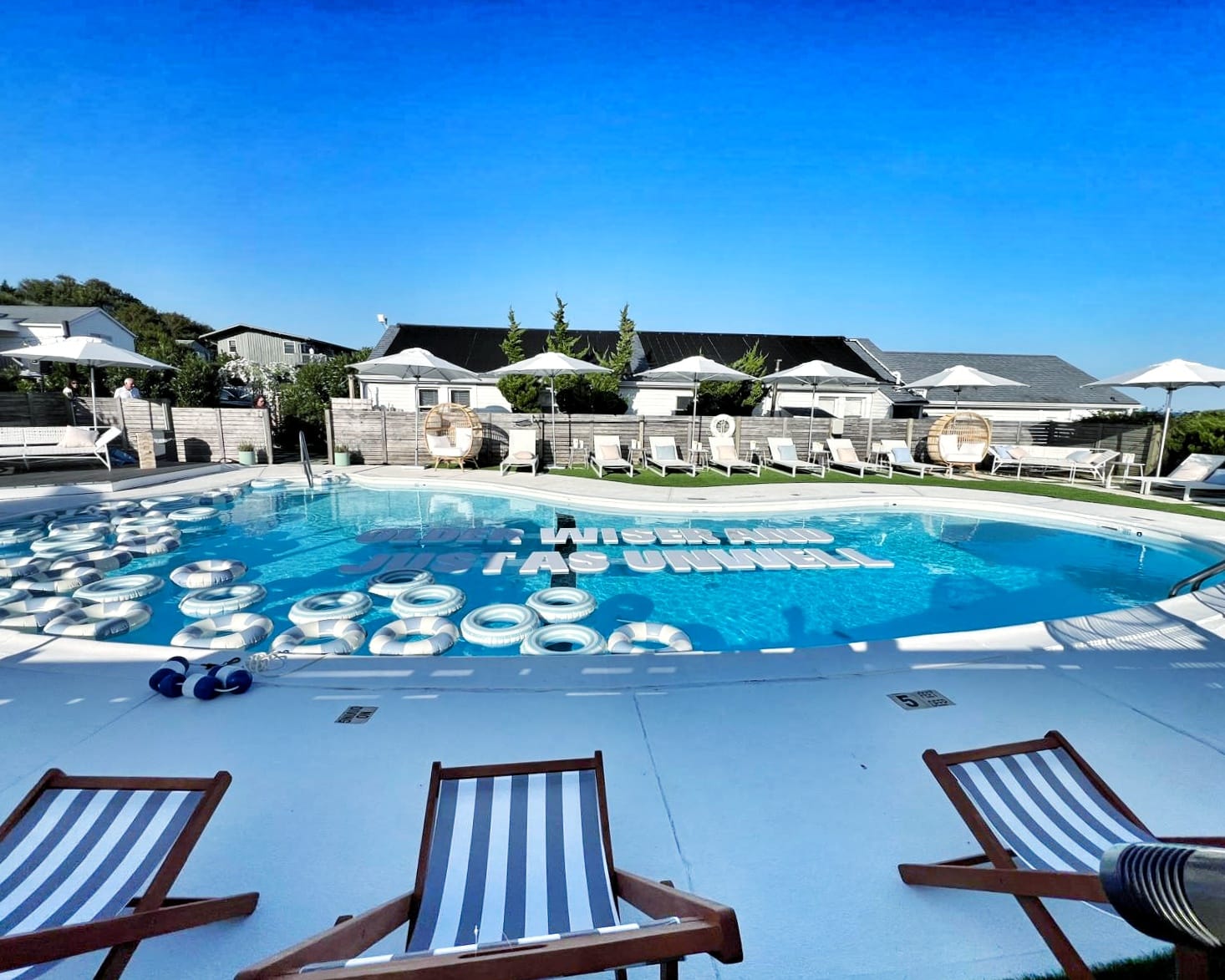 Floating Pool Letters